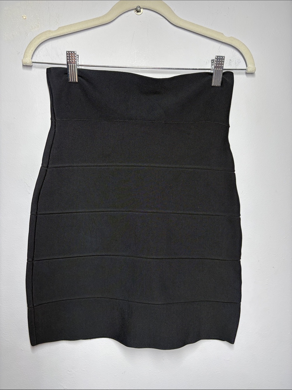 BCBG MaxAzria Stretch Bandage Pencil Skirt in Black